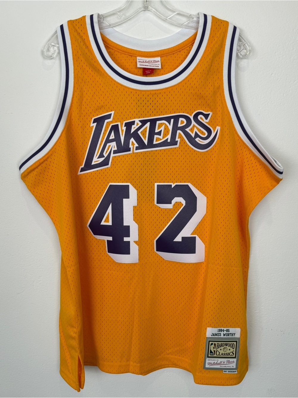 NWT Mitchell & Ness Size XL James Worthy Lakers #42 Jersey